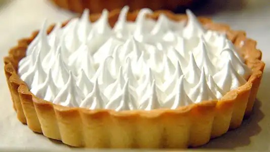 Note Hương Nước Hoa Bánh Trứng Meringues